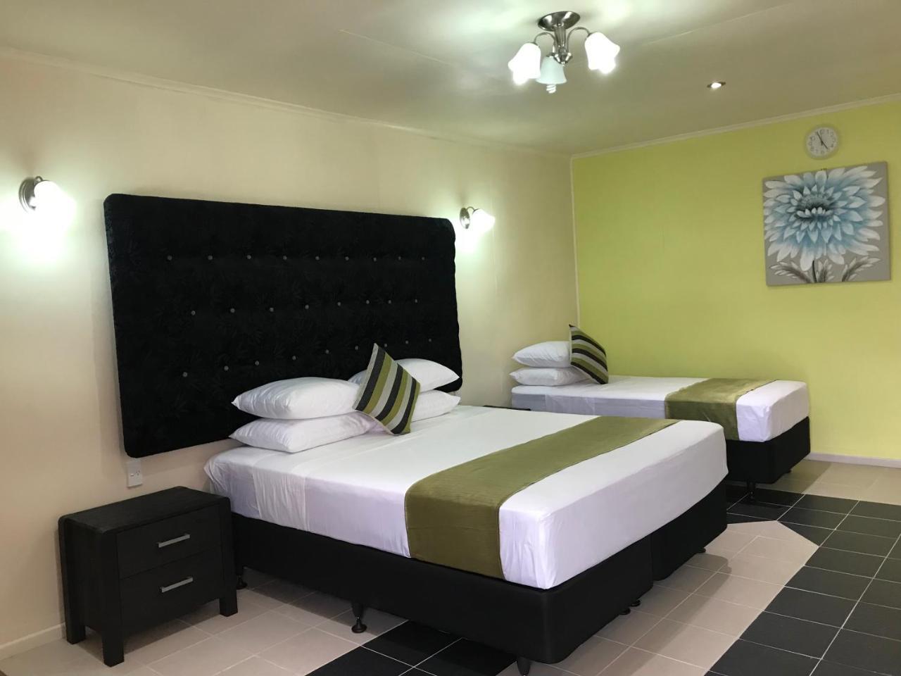 Moatoga Hotel Απία Εξωτερικό φωτογραφία
